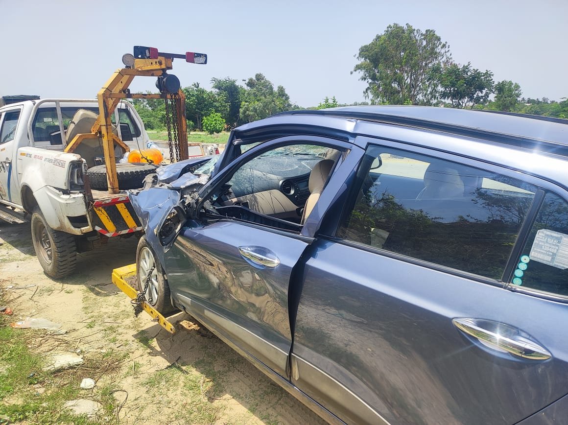 Wheel Lift Towing Service in bangalore